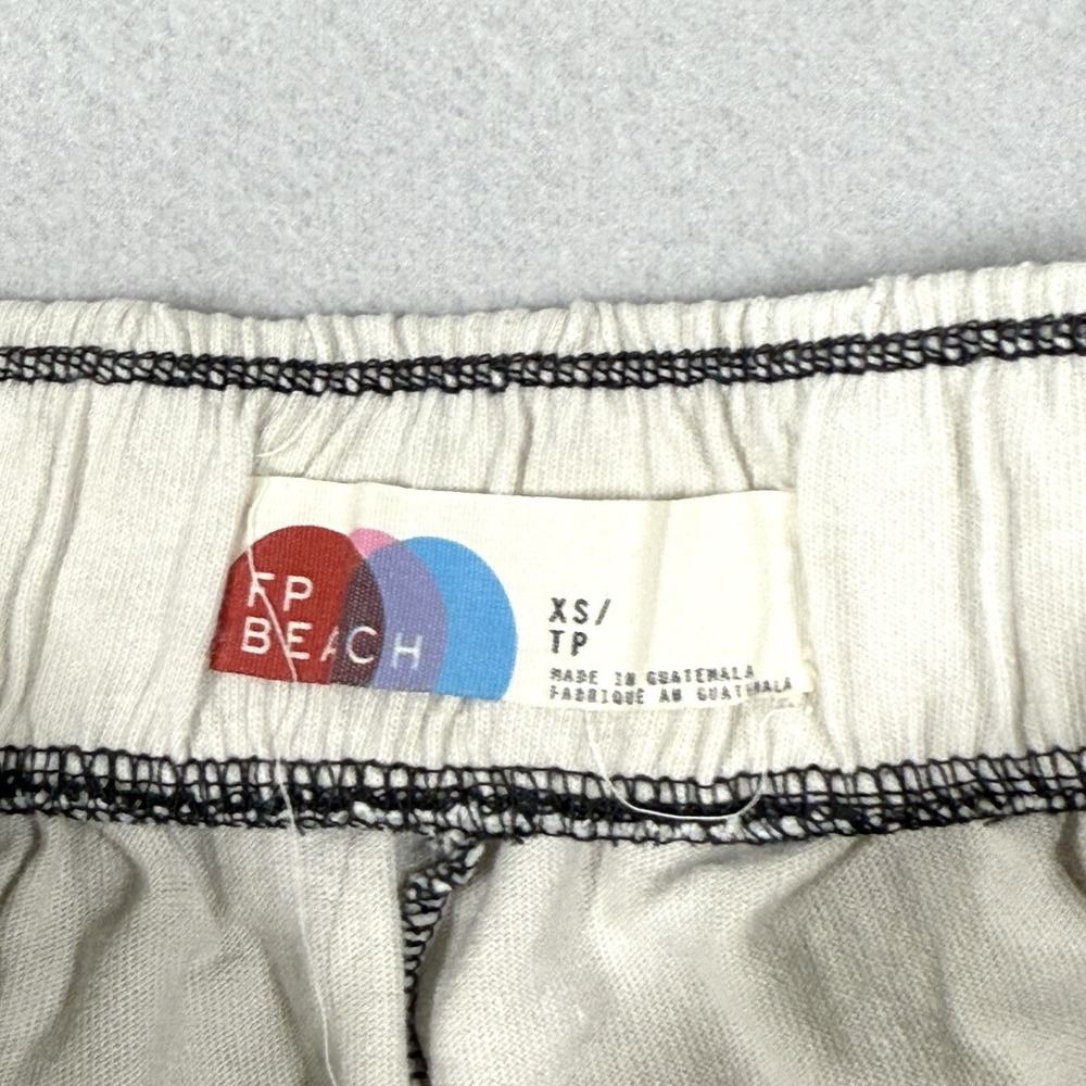 Free People Beach Shorts Womens XS Cream Contrast Stitch Pull On Pockets 5.5" - Picture 4 of 13